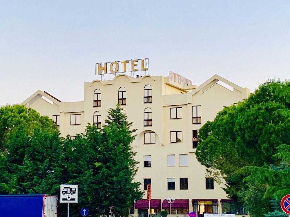 Il Grifo Hotel E Bisteccheria Toscana Montepulciano Zewnętrze zdjęcie